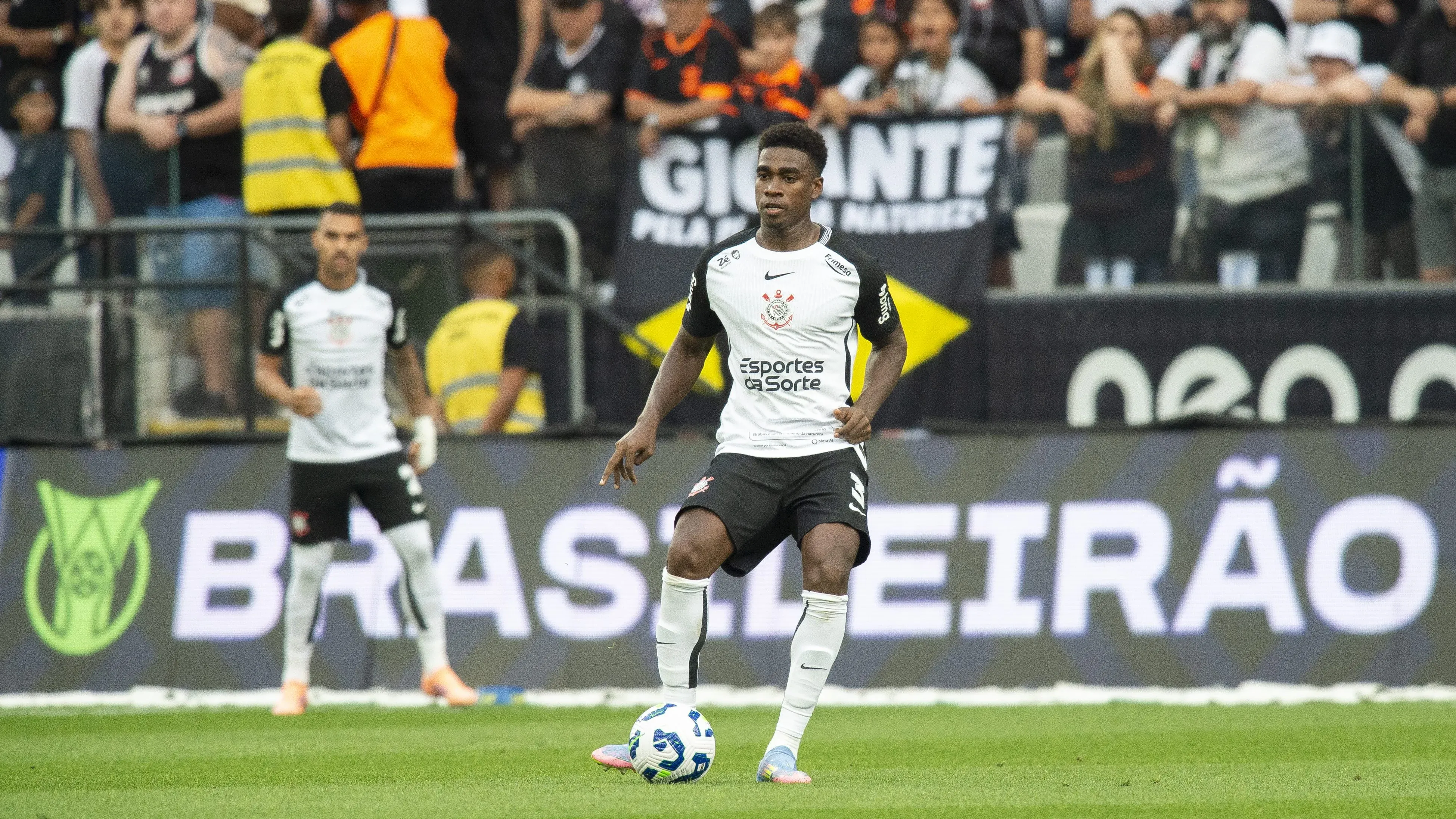 Félix Torres é considerado negociável no Corinthians - Foto: Anderson Romão/AGIF.