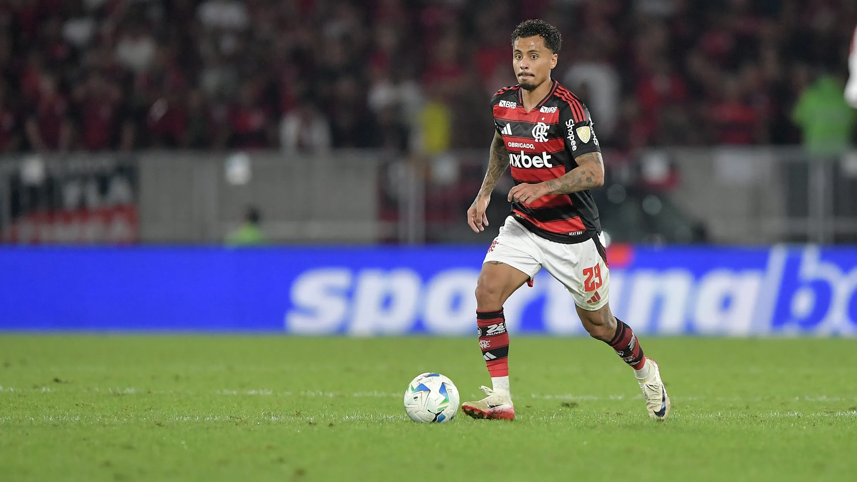 Chegada de Allan está condicionada a negociação de Marcos Antônio – Foto: Thiago Ribeiro/AGIF