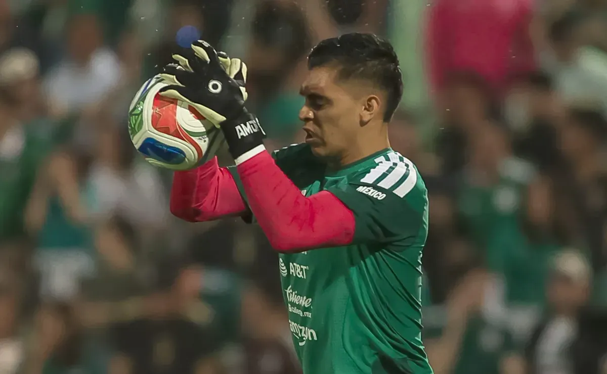 ¡Enemigo en casa! El terrible trato de la afición de Torreón contra Raúl Rangel en el México vs. Uruguay