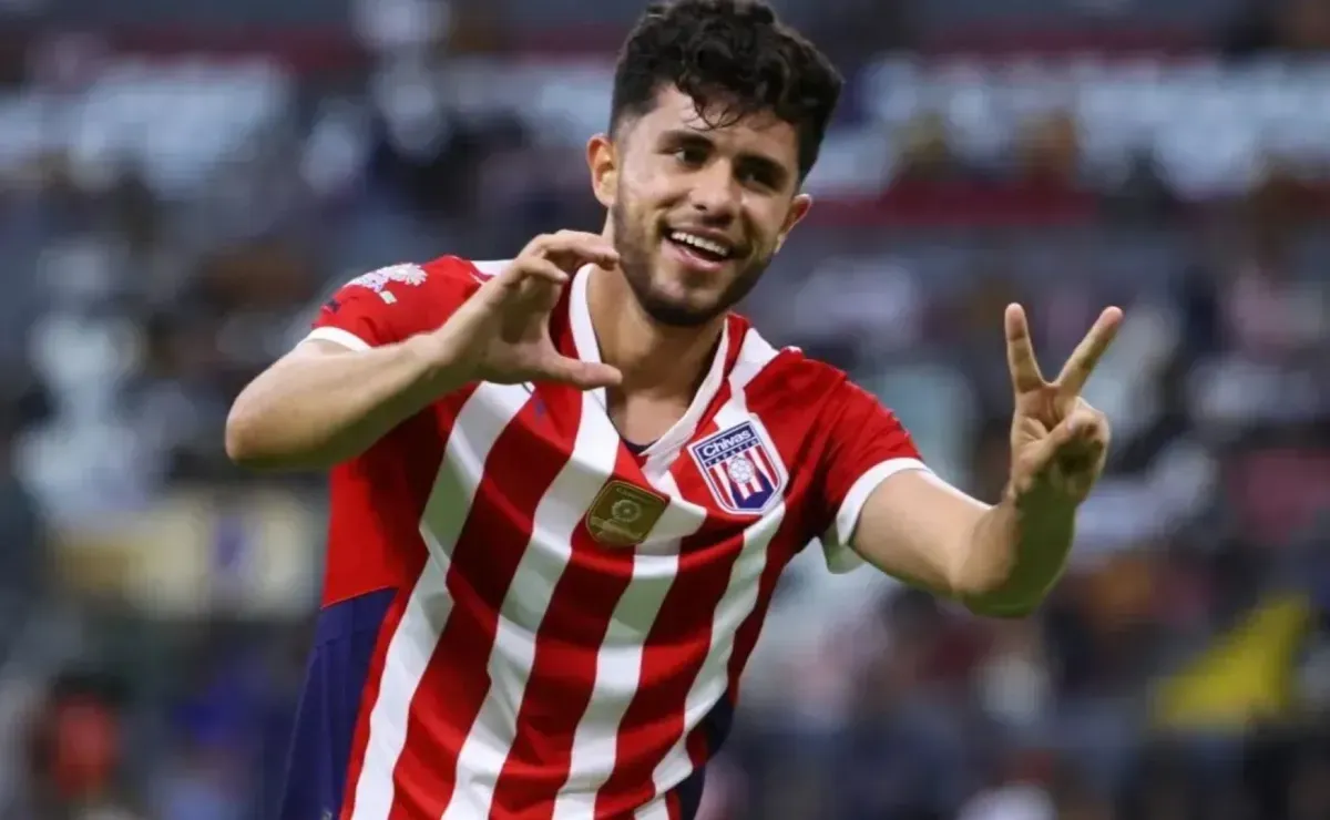 Bye Francisco Méndez, equipo de la Liga MX ya tiene todo pactado con Chivas por sus servicios