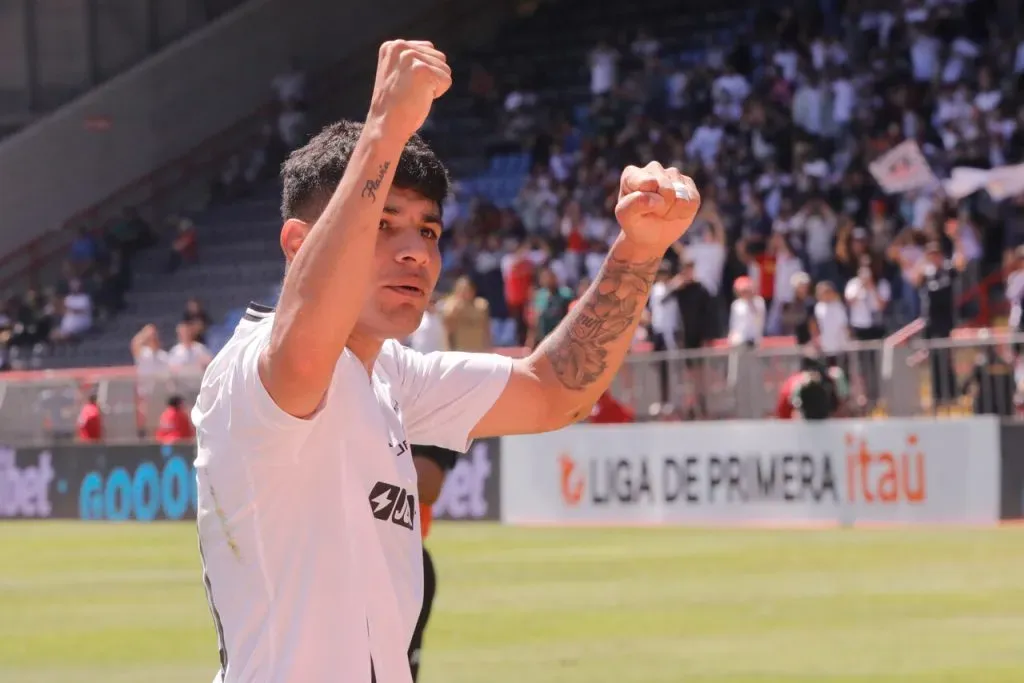 Aquino pasó de héroe a villano en Colo Colo