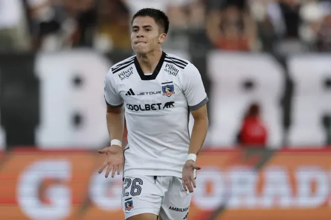 Matías Moya no tiene espacio en Colo Colo. Foto: Pepe Alvújar/Photosport