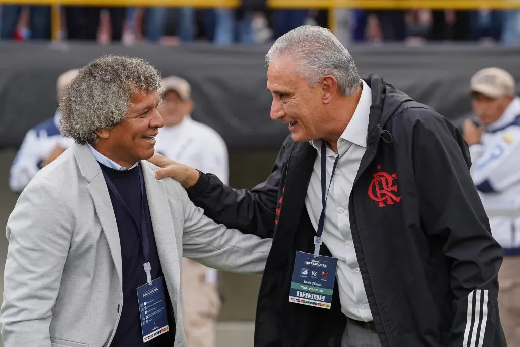 Alberto Gamero y Tite (Photo by Andres Rot/Getty Images)