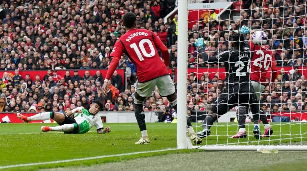 El gol de Luis Díaz vs. Manchester United. (Foto: Imago)