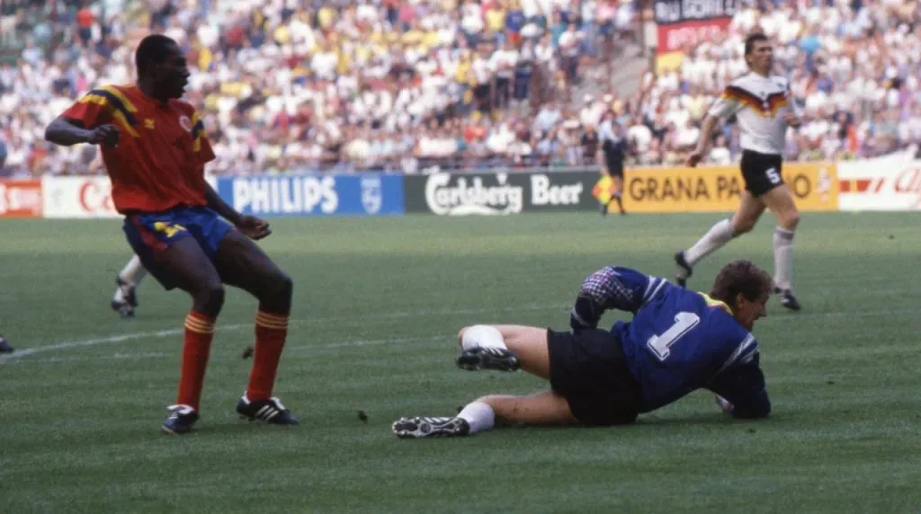 El gol de Rincón contra Alemania en Mundial de Italia 1990. (Foto: Imago)