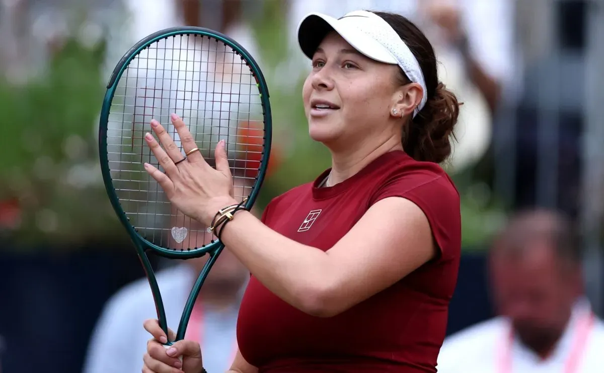 Amanda Anisimova's profile: Age, family, love life, social media ...