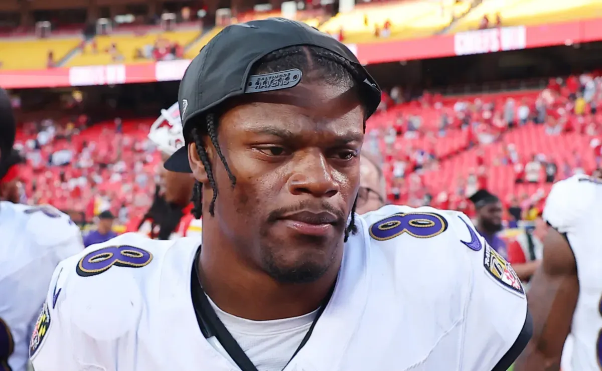 Lamar Jackson to miss time after injury vs Chiefs Who's the Ravens
