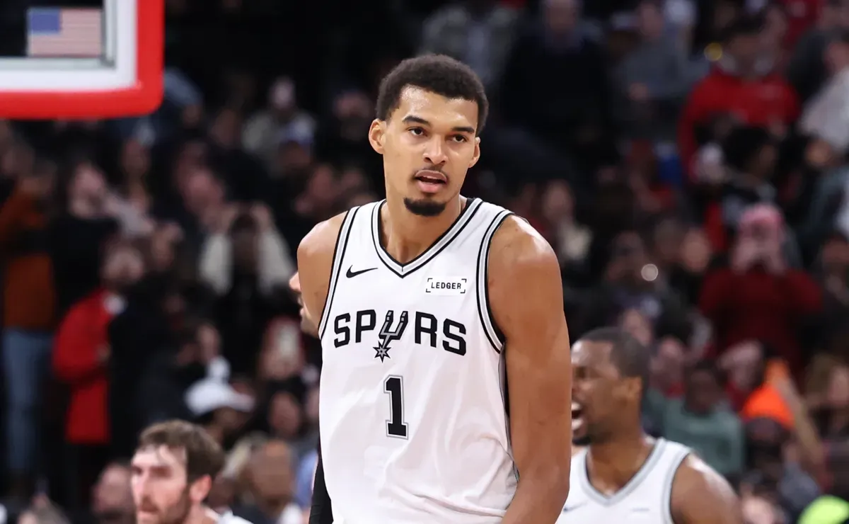 Why is Victor Wembanyama not playing tonight for Spurs vs Lakers in 2025 NBA Cup QF?