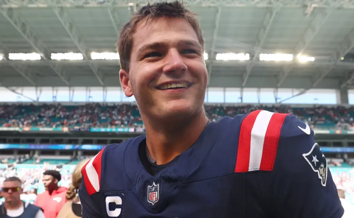 Drake Maye speaks up on taking down the Bills for the AFC East title