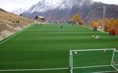 Its surroundings are remarkable.