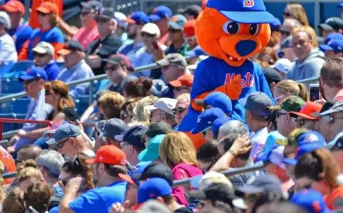 Mets were previously known as Syracuse SkyChiefs and Syracuse Chiefs. (Photo: Syracuse Mets Facebook)