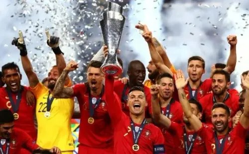 Cristiano lifting the UEFA Nations League trophy.