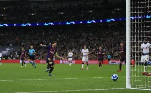 Messi scoring from the penalty spot against Tottenham (Getty).