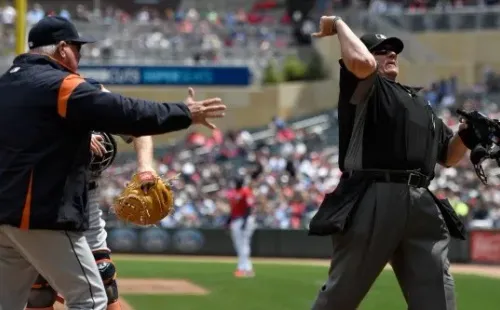 Umpire Hunter Wendelstedt ejects manager Ron Gardenhire from a game. (Getty)