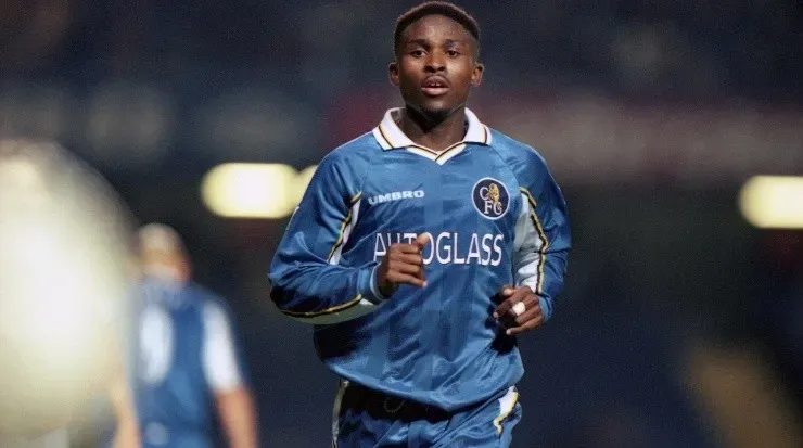 Chelsea’s Celestine Babayaro vs Blackburn Rovers. (Getty)