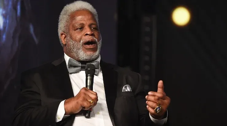 Earl Campbell speaks during the Houston Sports Awards in 2018. (Getty)