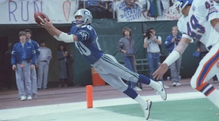 Steve Largent while playing for the Seattle Seahawks. (The Seattle Times)