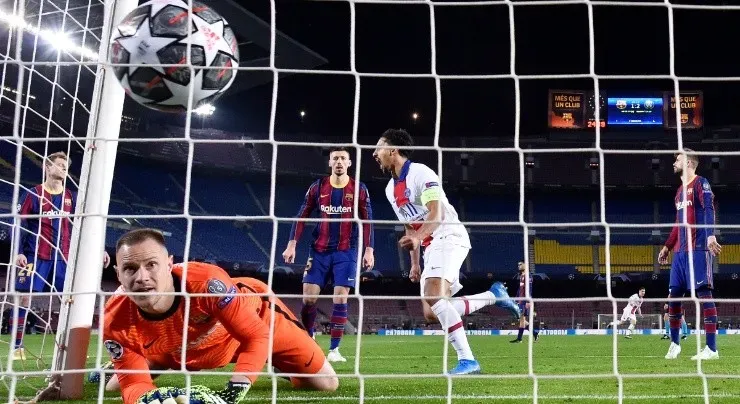 Marc-Andre ter Stegen of Barcelona reacts as Moise Keane of Paris Saint-Germain scores a goal. (Getty)