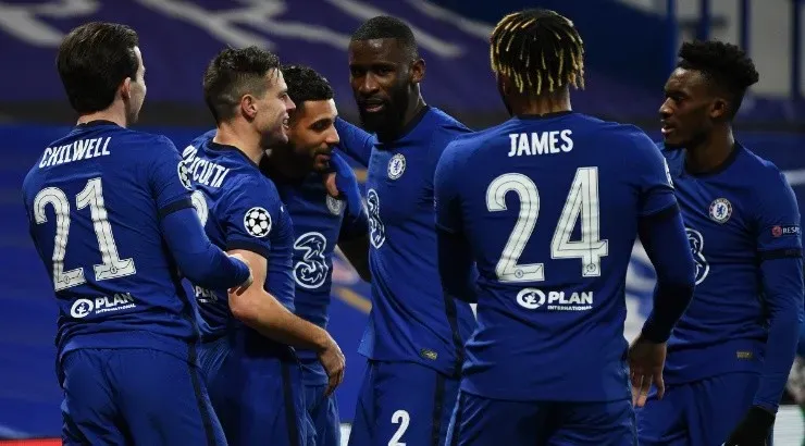Chelsea players celebrate after a goal. (Getty)
