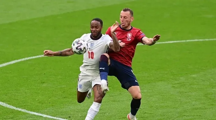 Raheem Sterling of England battles for possession with Vladimir Coufal of Czech Republic during the UEFA Euro 2020. (Getty)