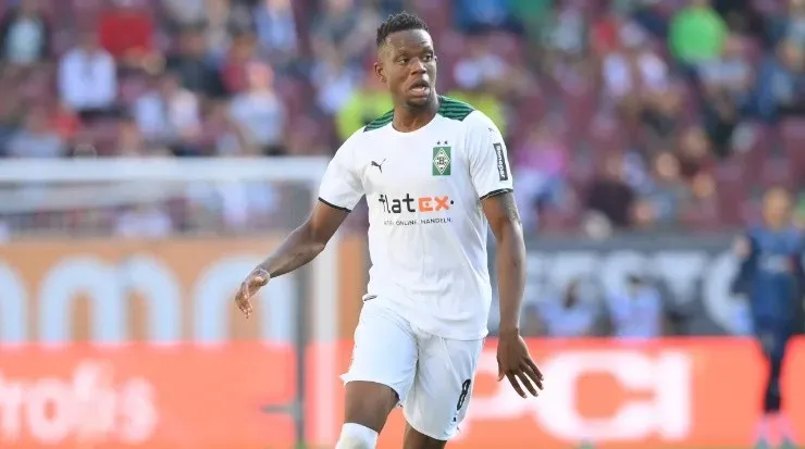 Denis Zakaria of Borussia Monchengladbach is on the radar of Barcelona and Jose Mourinho’s AS Roma. (Sebastian Widmann/Getty Images)