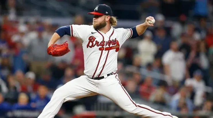 Pitcher A.J. Minter #33 of the Atlanta Braves (Photo by Michael Zarrilli/Getty Images)