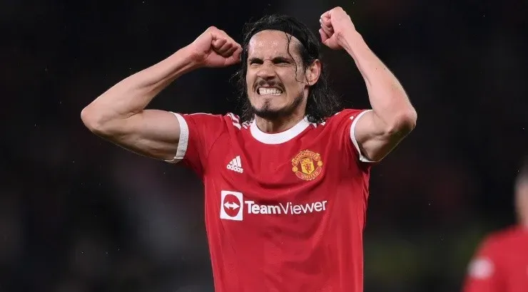 Edinson Cavani of Manchester United celebrates after scoring a goal. (Laurence Griffiths/Getty Images)