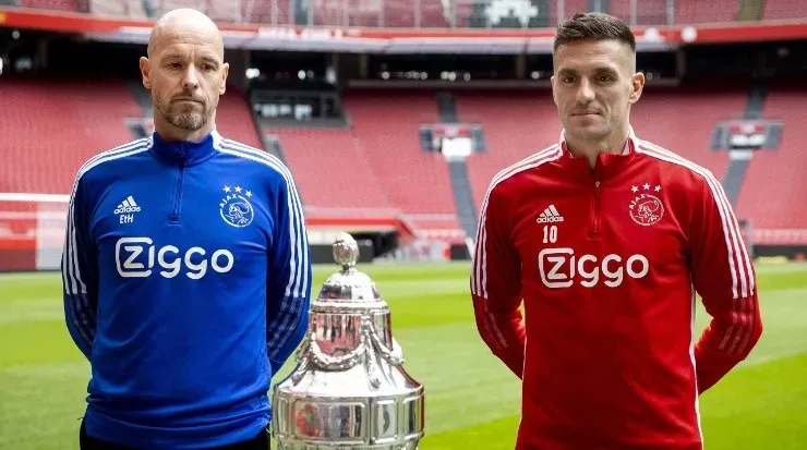Erik ten Hag and Dusan Tadic of Ajax. (ANP via Getty Images)