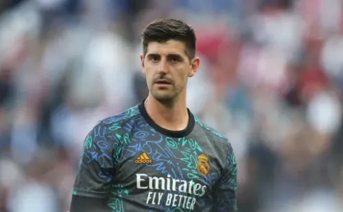 PARIS, FRANCE - MAY 28: Real Madrids Thibaut Courtois during the pre-match warm-up during the UEFA Champions League final match between Liverpool FC and Real Madrid at Stade de France on May 28, 2022 in Paris, France. (Photo by Rob Newell - CameraSport via Getty Images)