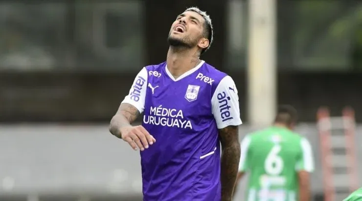 Adrián “Rocky” Balboa needed to go to the bathroom (Foco UY)