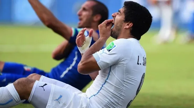 Luis Suarez and Giorgio Chiellini. (Matthias Hangst/Getty Images)