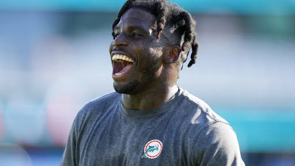 JACKSONVILLE, FLORIDA – AUGUST 26: Tyreek Hill #10 of the Miami Dolphins warms up prior to a preseason game against the Jacksonville Jaguars at TIAA Bank Field on August 26, 2023 in Jacksonville, Florida. (Photo by Rich Storry/Getty Images)
