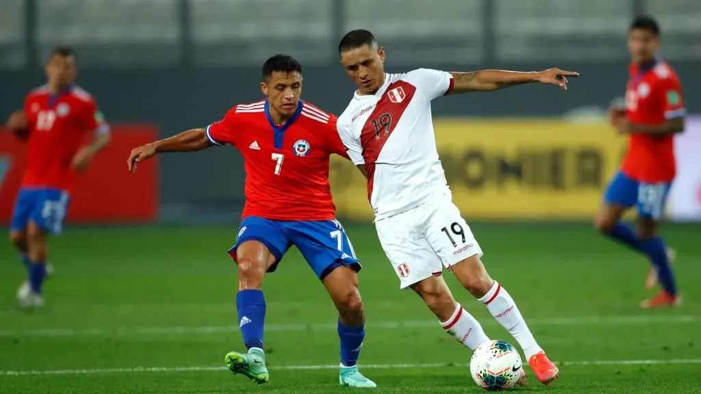 Chile and Peru clash in the 2026 World Cup Qualifiers. (Getty Images)