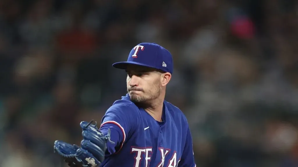 Andrew Heaney #44 of the Texas Rangers