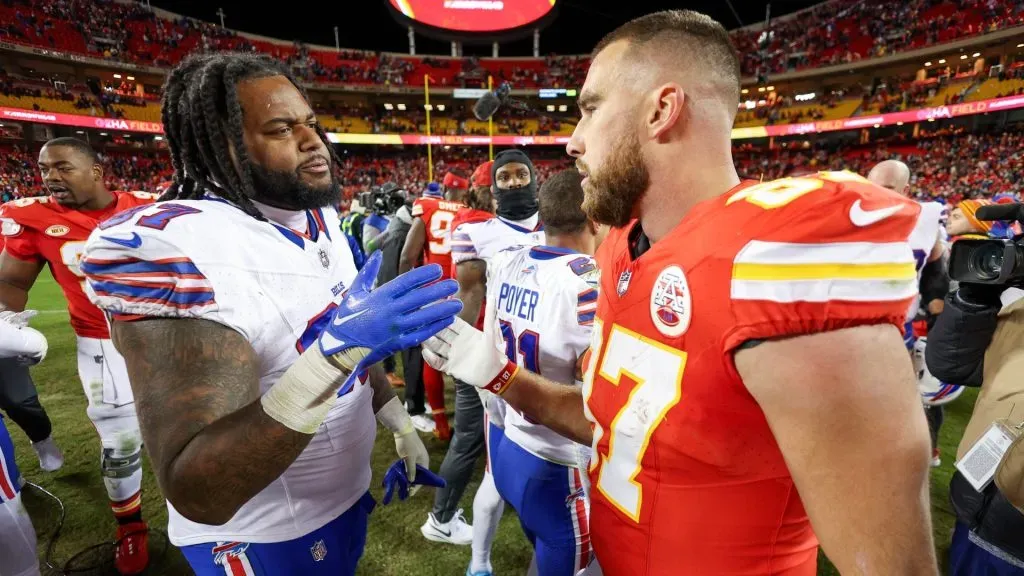 Travis Kelce of the Kansas City Chiefs and Jordan Phillips of the Buffalo Bills – Jamie Squire/Getty Images