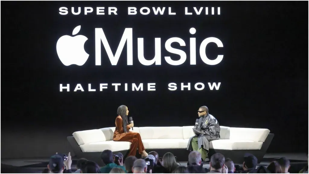 Nadeska Alexis and Usher speak onstage during the Super Bowl LVIII Pregame ā Ethan Miller/Getty Images