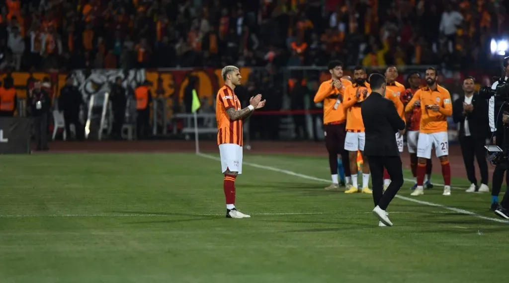 Fenerbahce Sports Club, protesting the Turkish Football Federation, fielded a youth team for the Turkish Super Cup match. In the 1st minute of the match, after Galatasaray scored a goal, the young Fenerbahce players did not return for the kickoff and went to the dressing room.