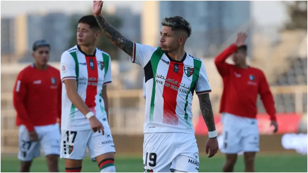 Palestino players celebrate the victory β IMAGO / Photosport