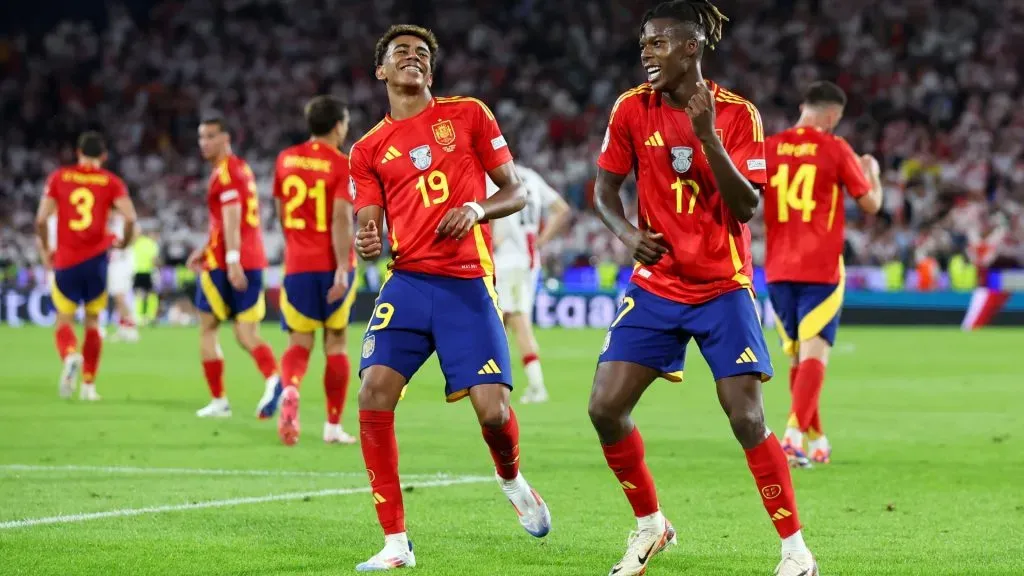 Nico Williams of Spain celebrates scoring his teamâs third goal with teammate Lamine Yamal during the UEFA EURO 2024 round of 16 match between Spain and Georgia at Cologne Stadium on June 30, 2024 in Cologne, Germany. Photo by Alex Grimm/Getty Images