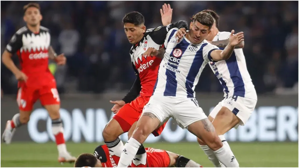 Talleres de Cordoba vs River Plate during firt leg game – IMAGO / Fotobaires