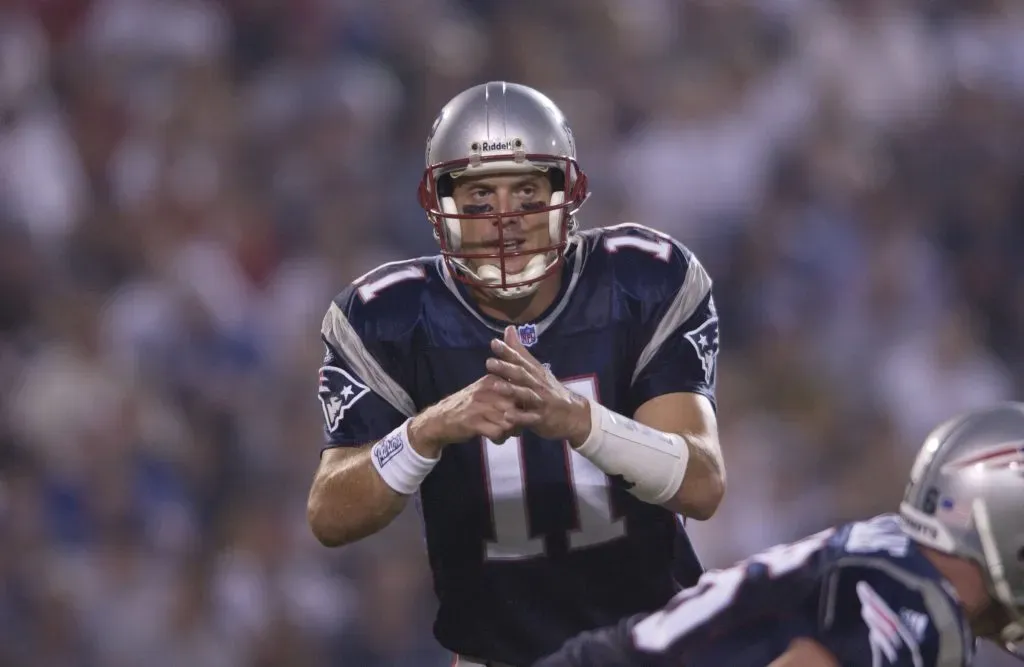 23 Sep 2001: Drew Bledsoe #11 of the New England Patriots signals to his team against the New York Jets during the game at Foxboro Stadium in Foxboro, Massachusetts. The Jets won 10-3. DIGITAL IMAGE. Mandatory Credit: Ezra Shaw/ALLSPORT
