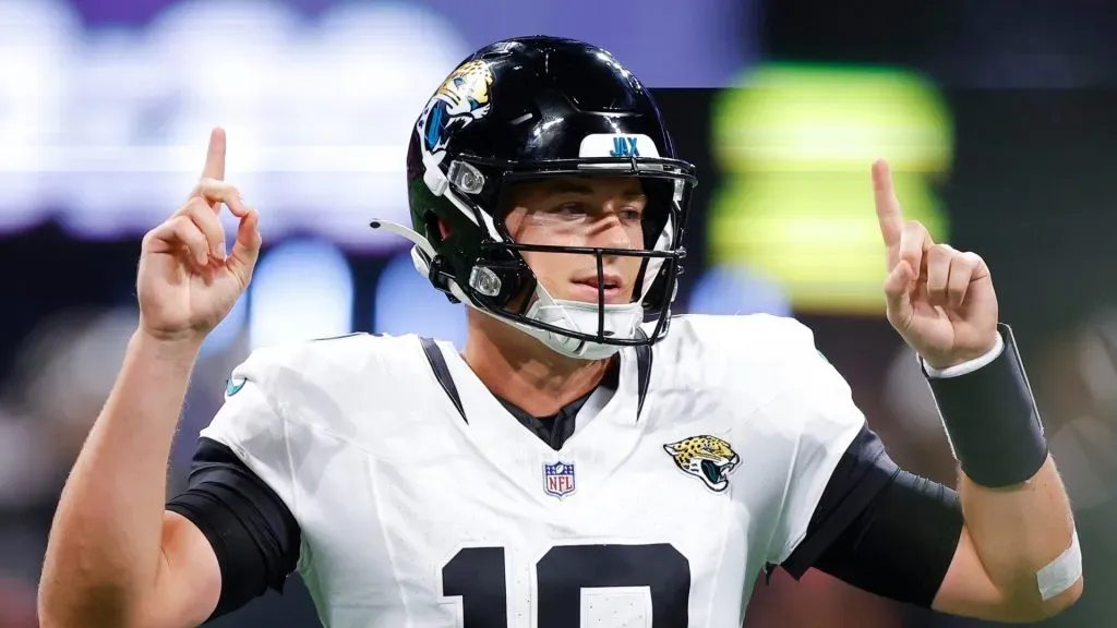 Mac Jones #10 of the Jacksonville Jaguars reacts during the fourth quarter against the Atlanta Falcons in an NFL preseason game at Mercedes-Benz Stadium on August 23, 2024 in Atlanta, Georgia.