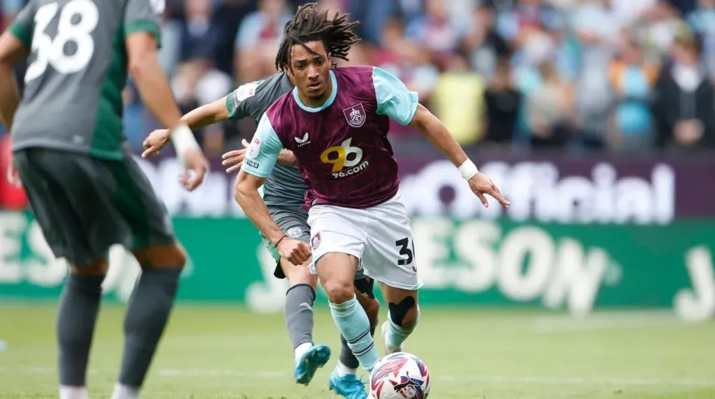 Luca Koleosho on the wing