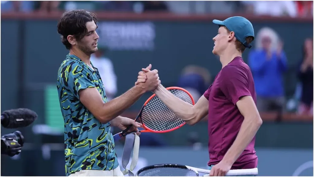 Jannik Sinner and Taylor Fritz shake hands ā IMAGO / PanoramiC