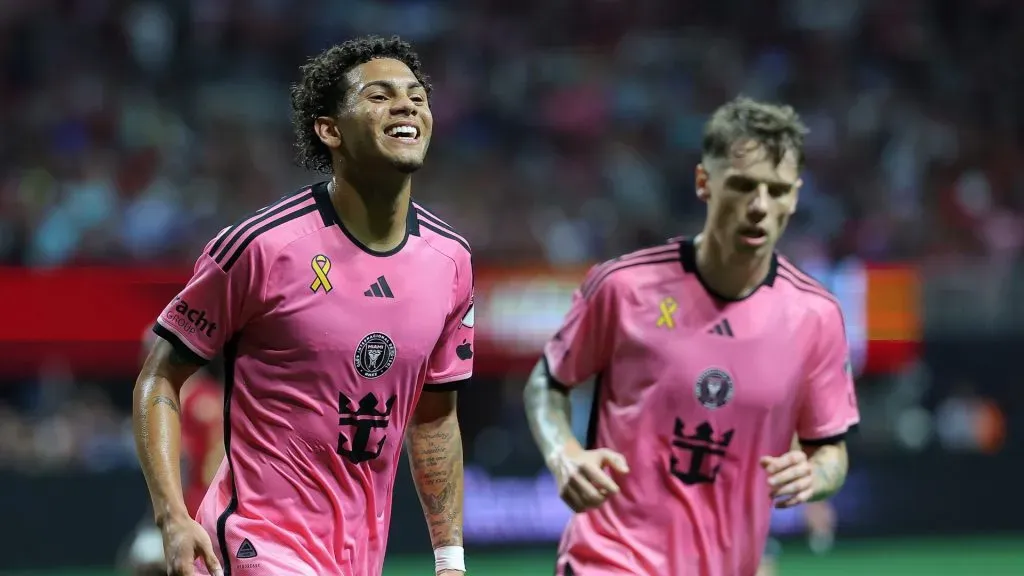 David Ruiz celebrates