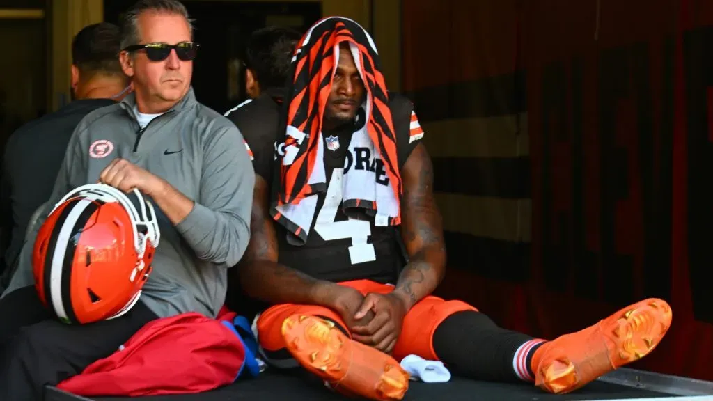 NFL News: Browns QB Deshaun Watson exits game against Bengals with ... Deshaun Watson NFL News: Browns QB Deshaun Watson exits game against Bengals with ...