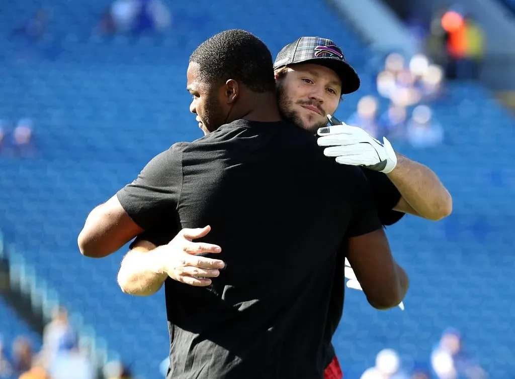 ORCHARD PARK, NEW YORK – OCTOBER 20: Amari Cooper #18 and Josh Allen #17 of the Buffalo Bills embrace prior to the game against the Tennessee Titans at Highmark Stadium on October 20, 2024 in Orchard Park, New York. (Photo by Bryan M. Bennett/Getty Images)