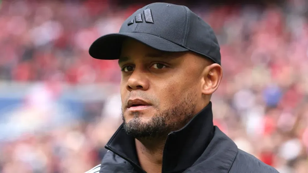 Vincent Kompany, head coach of FC Bayern München looks on during the Bundesliga match between FC Bayern München and 1. FSV Mainz 05 at Allianz Arena on April 26, 2025. (Source: Alexander Hassenstein/Getty Images)