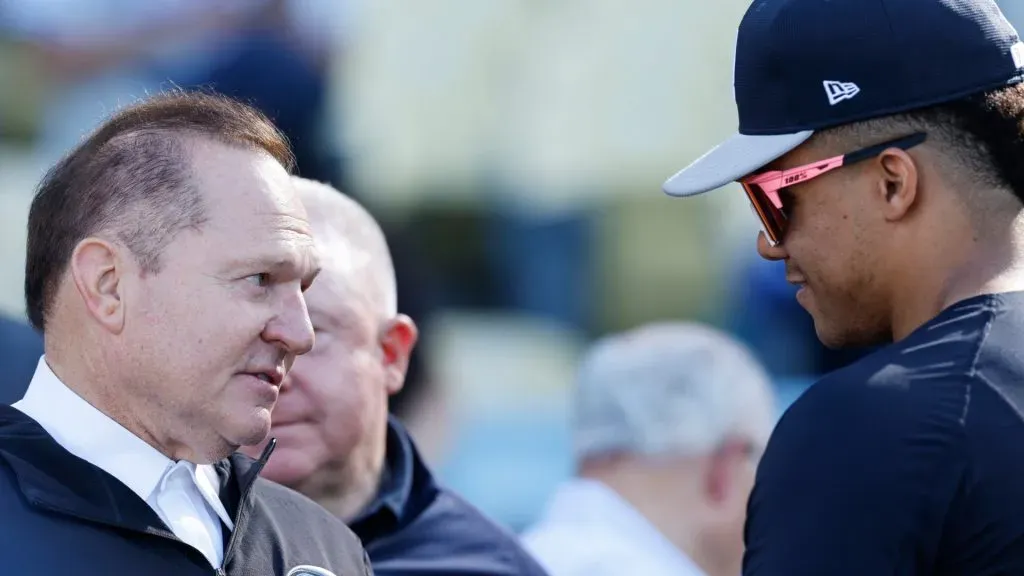 Sports agent Scott Boras talks to Juan Soto #22 of the New York Yankees during batting practice ahead of Game One of the 2024 World Series at Dodger Stadium on October 25, 2024 in Los Angeles, California. (Photo by Kevork Djansezian/Getty Images)