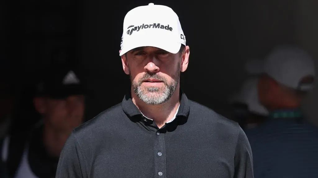 NFL quarterback Aaron Rodgers walks up the 16th hole during the practice round prior to the WM Phoenix Open 2025 at TPC Scottsdale on February 05, 2025. (Source: Christian Petersen/Getty Images)